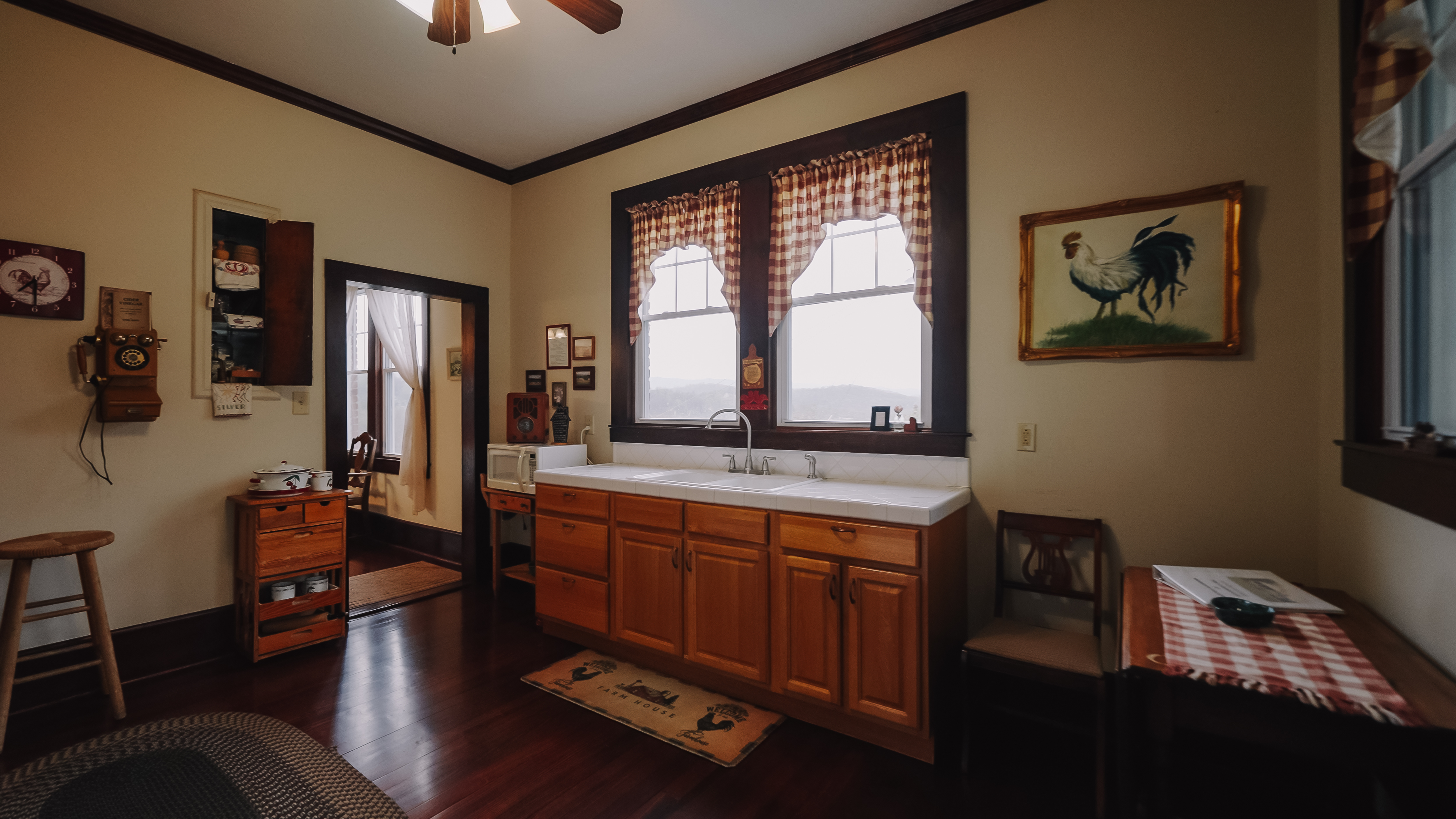 374 Sycamore Shoals Drive, Elizabethton, TN, 37643 - 物件實景