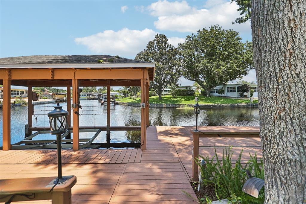 Tavares, Florida, 32778, United States, 2 Bedrooms Bedrooms, ,2 BathroomsBathrooms,Residential,For Sale,1867247