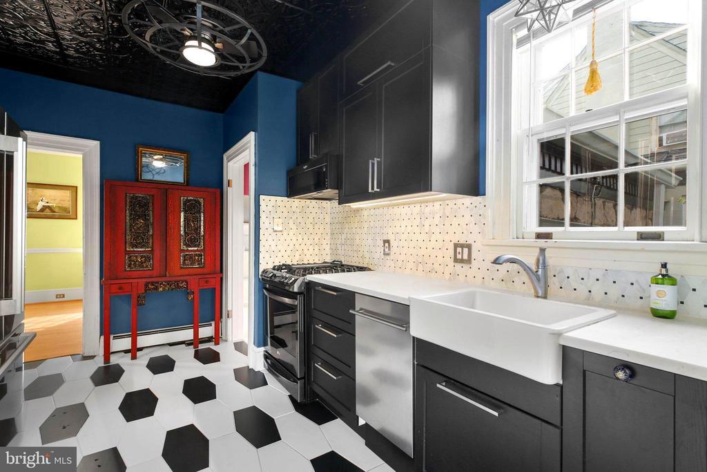 Fredericksburg, Virginia, 22401, United States, 4 Bedrooms Bedrooms, ,2 BathroomsBathrooms,Residential,For Sale,1826966