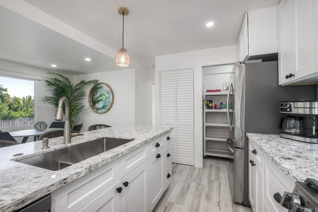 Encinitas, California, 92024, United States, 2 Bedrooms Bedrooms, ,1 BathroomBathrooms,Residential,For Sale,1951594