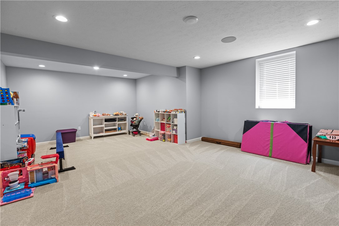 Trafford, Pennsylvania, 15085, United States, 4 Bedrooms Bedrooms, ,4 BathroomsBathrooms,Residential,For Sale,1819382