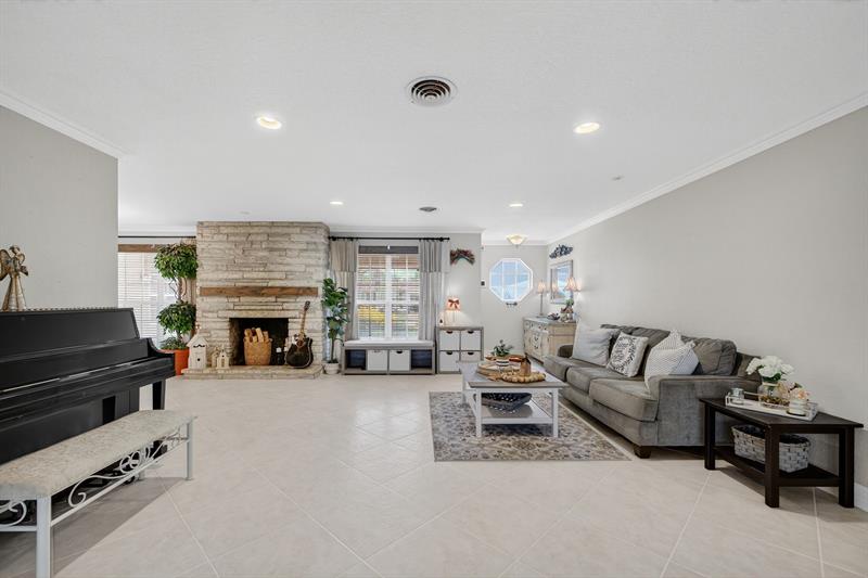 Fort Lauderdale, Florida, 33308, United States, 4 Bedrooms Bedrooms, ,3 BathroomsBathrooms,Residential,For Sale,1912260
