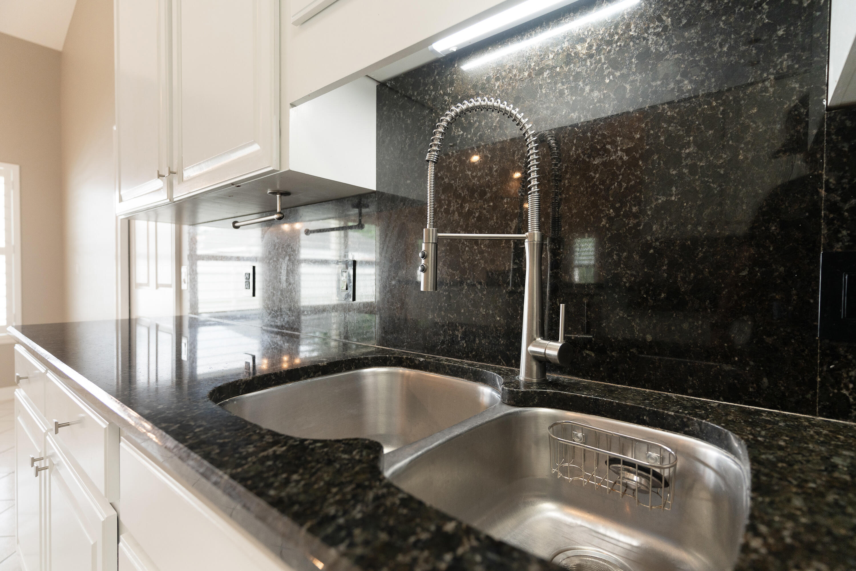 Fort Walton Beach, Florida, 32547, United States, 3 Bedrooms Bedrooms, ,4 BathroomsBathrooms,Residential,For Sale,1849777