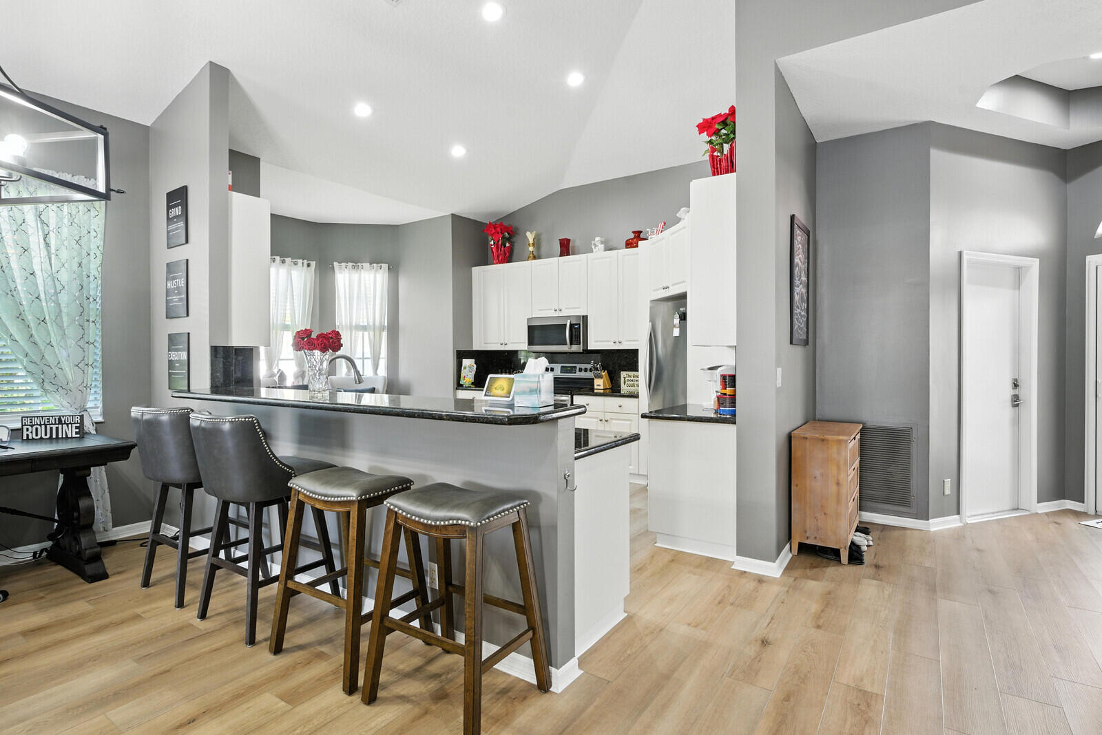 West Palm Beach, Florida, 33411, United States, 2 Bedrooms Bedrooms, ,2 BathroomsBathrooms,Residential,For Sale,1907135