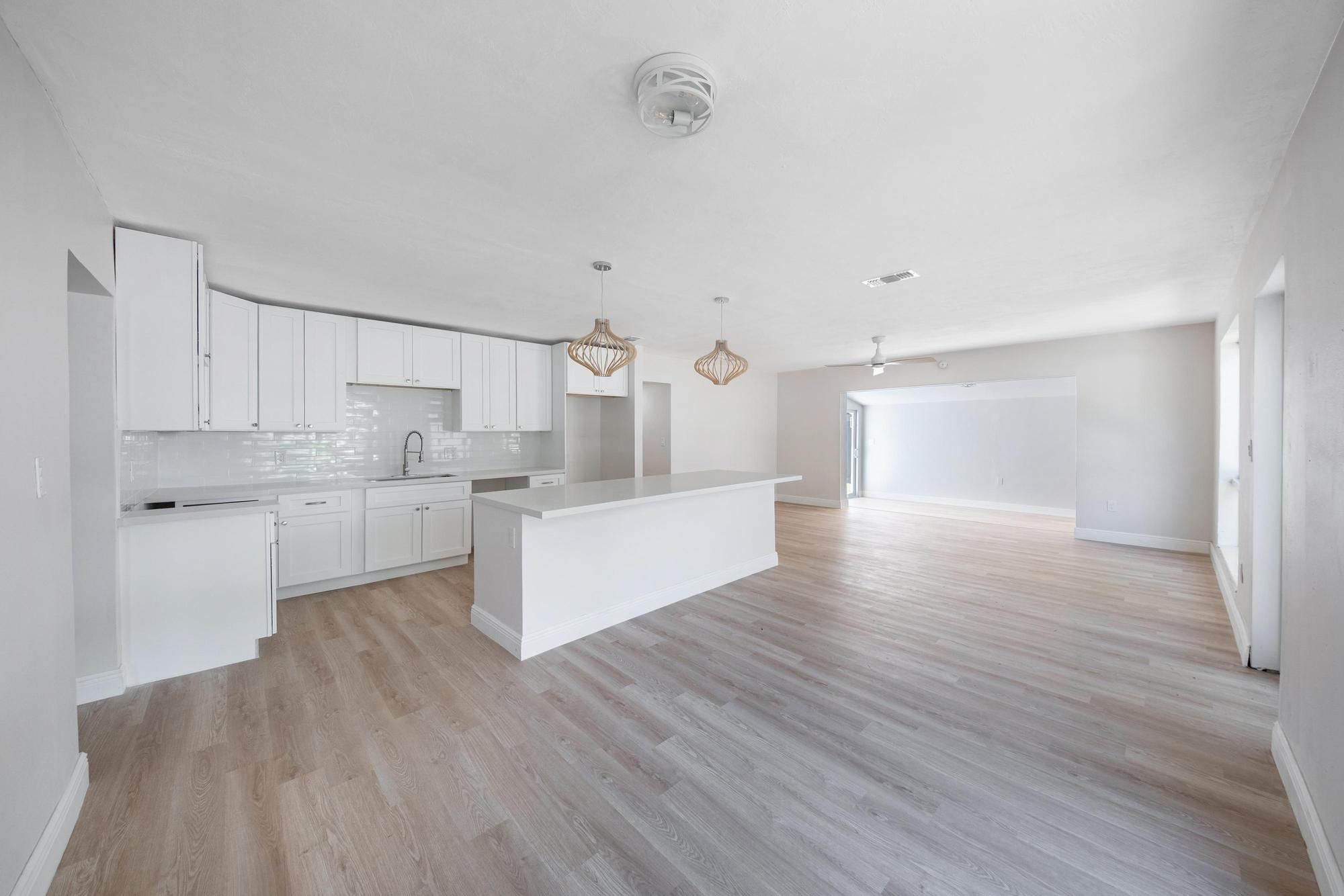 Cutler Bay, Florida, 33189, United States, 5 Bedrooms Bedrooms, ,2 BathroomsBathrooms,Residential,For Sale,1987060