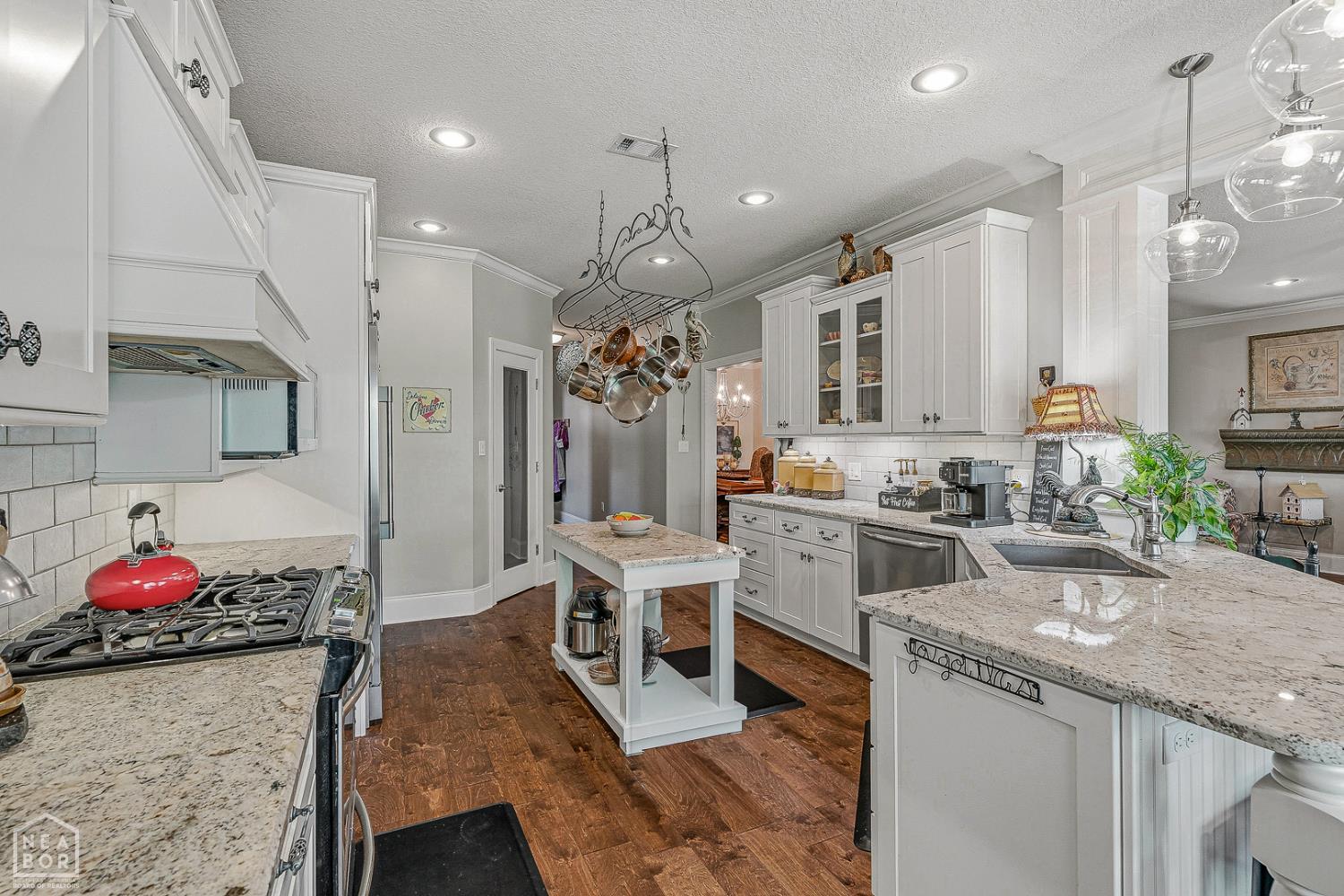 Jonesboro, Arkansas, 72405, United States, 4 Bedrooms Bedrooms, ,4 BathroomsBathrooms,Residential,For Sale,2039868