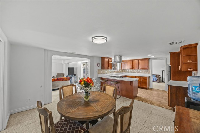 Garden Grove, California, 92841, United States, 4 Bedrooms Bedrooms, ,3 BathroomsBathrooms,Residential,For Sale,1980763