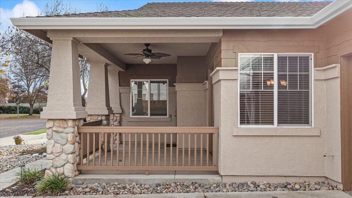 Oakdale, California, 95361, United States, 3 Bedrooms Bedrooms, ,2 BathroomsBathrooms,Residential,For Sale,2005405