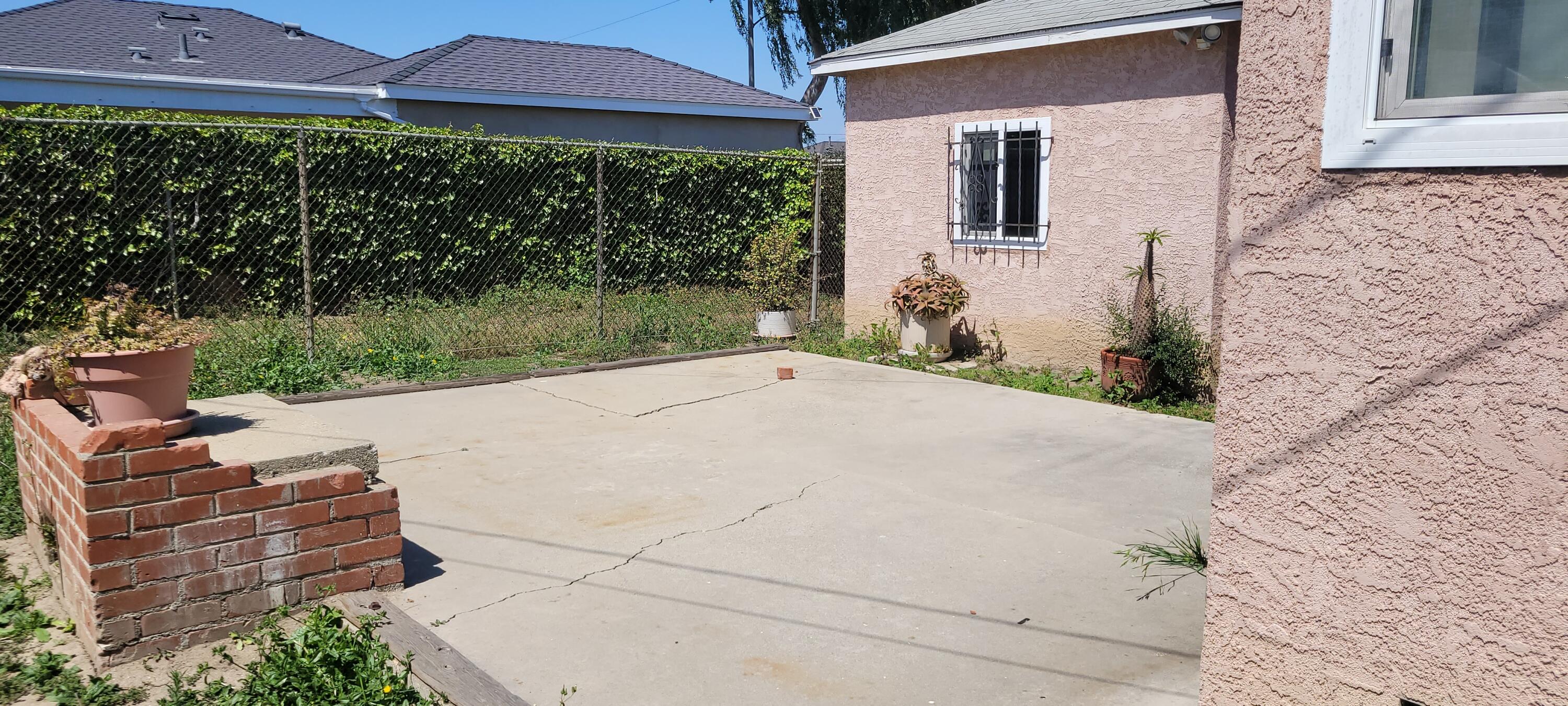 Compton, California, 90220, United States, 3 Bedrooms Bedrooms, ,1 BathroomBathrooms,Residential,For Sale,1944984