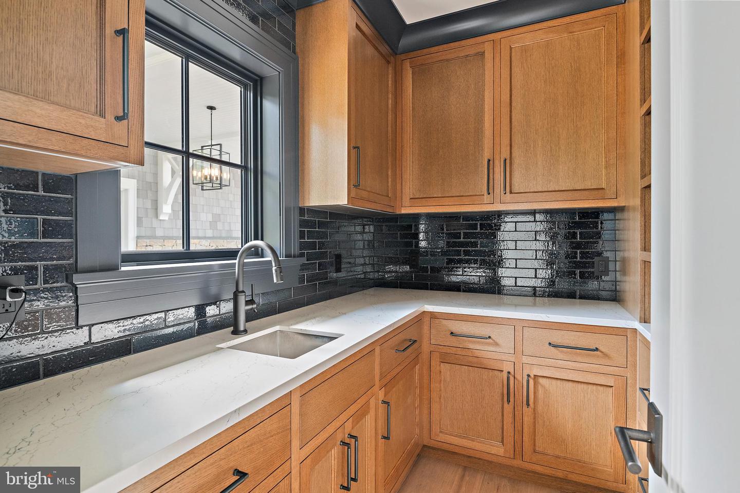 Annapolis, Maryland, 21403, United States, 4 Bedrooms Bedrooms, ,6 BathroomsBathrooms,Residential,For Sale,1940452