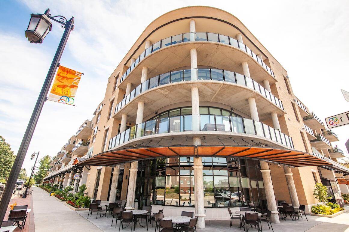 Oconomowoc, Wisconsin, 53066, United States, 1 Bedroom Bedrooms, ,2 BathroomsBathrooms,Residential,For Sale,1819550