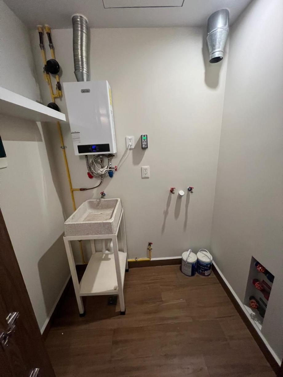 Miguel Hidalgo, Ciudad de México, 11320, Mexico, 2 Bedrooms Bedrooms, ,2 BathroomsBathrooms,Residential,For Sale,1918328