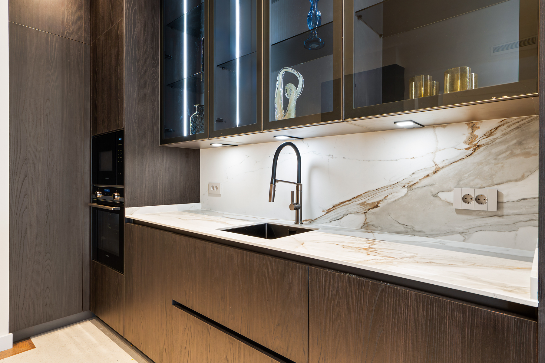  Spacious contemporary design flat in the center - 物件實景