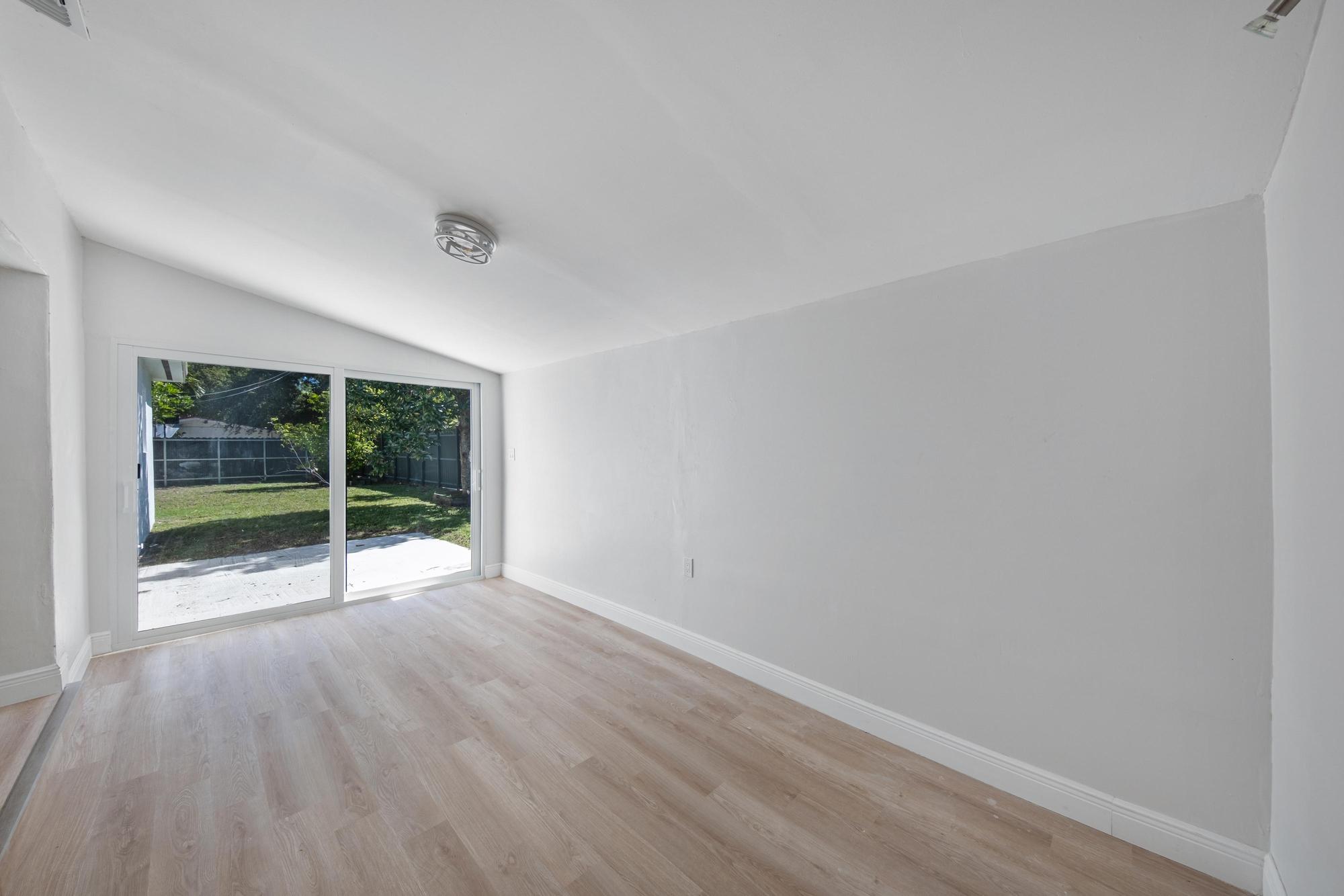 Cutler Bay, Florida, 33189, United States, 5 Bedrooms Bedrooms, ,2 BathroomsBathrooms,Residential,For Sale,1987060