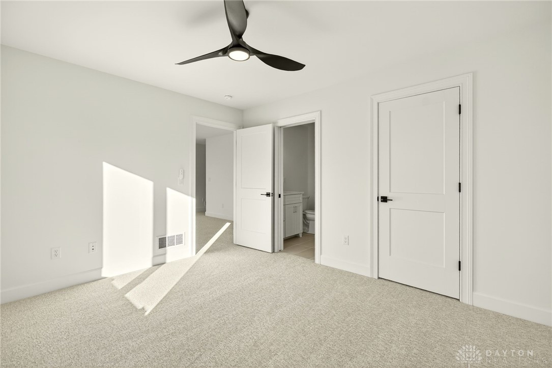 Washington Twp, Ohio, 45458, United States, 5 Bedrooms Bedrooms, ,5 BathroomsBathrooms,Residential,For Sale,1988352