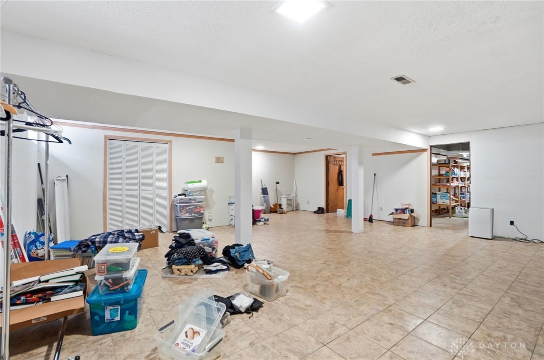 Bellbrook, Ohio, 45305, United States, 3 Bedrooms Bedrooms, ,2 BathroomsBathrooms,Residential,For Sale,2001982