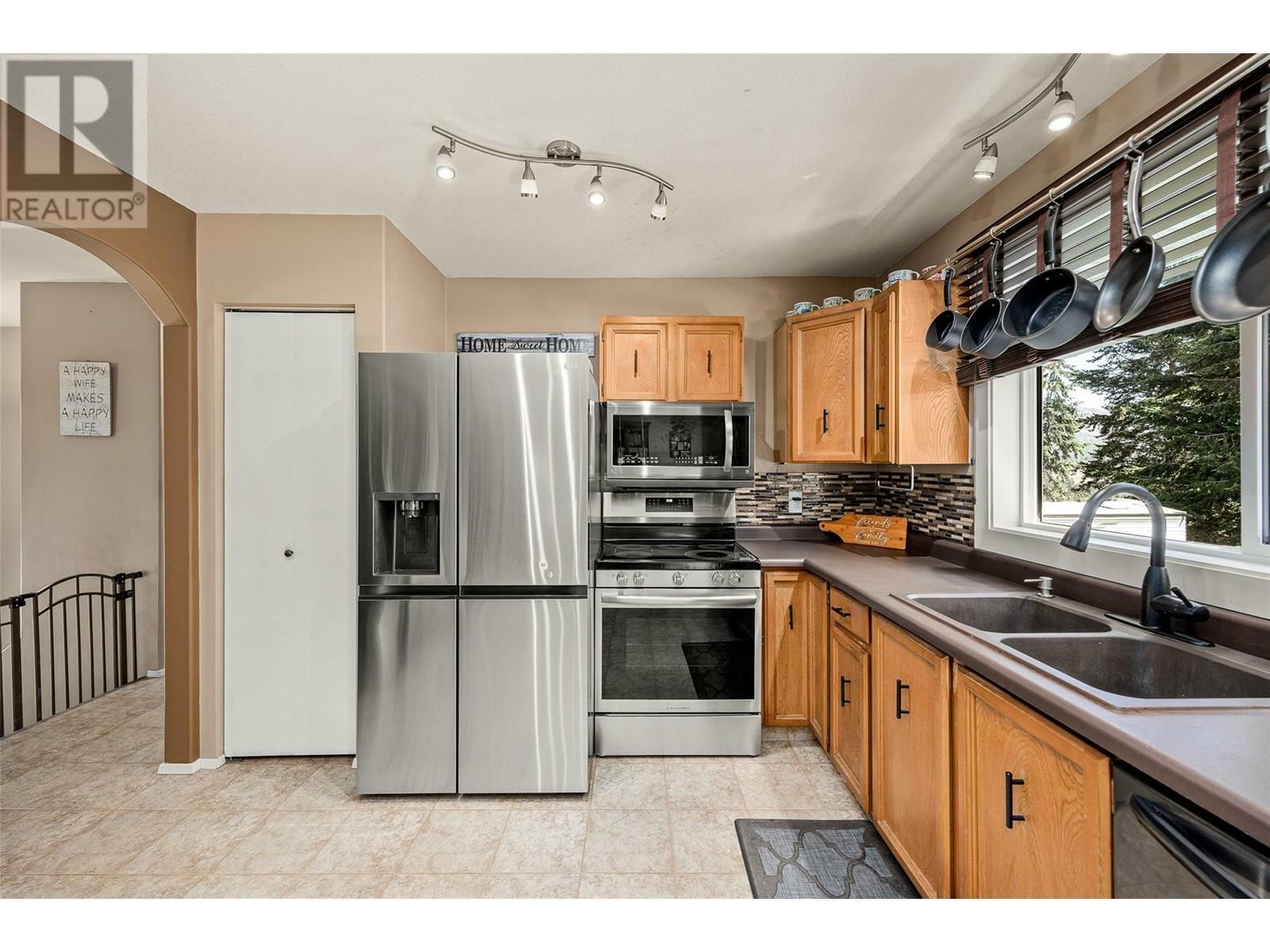 WEST KELOWNA, British Columbia, V4T 1B8, CA, 3 Bedrooms Bedrooms, ,2 BathroomsBathrooms,Residential,For Sale,1859691