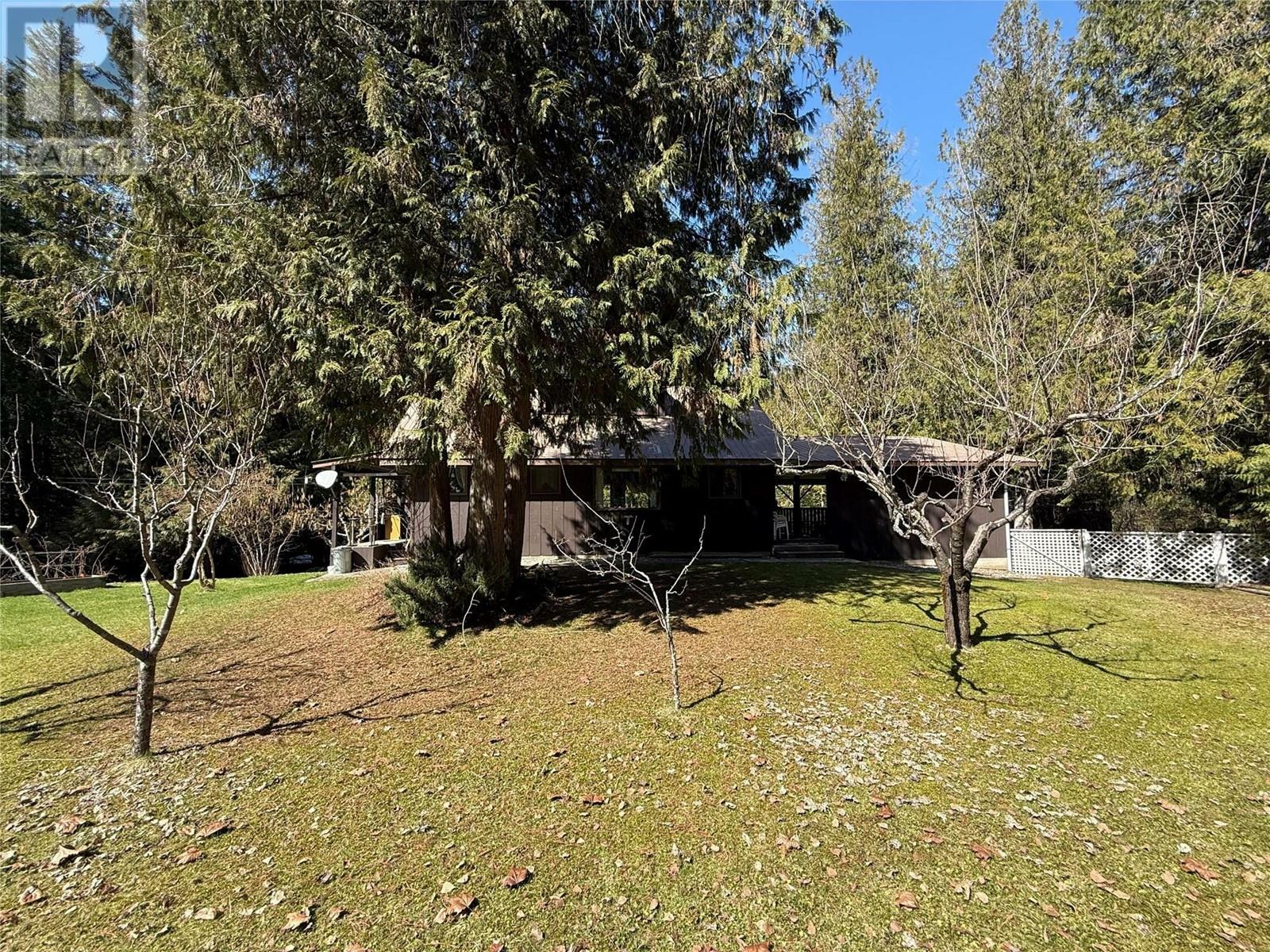 WINLAW, British Columbia, V0G 2J0, CA, 4 Bedrooms Bedrooms, ,1 BathroomBathrooms,Residential,For Sale,1837554