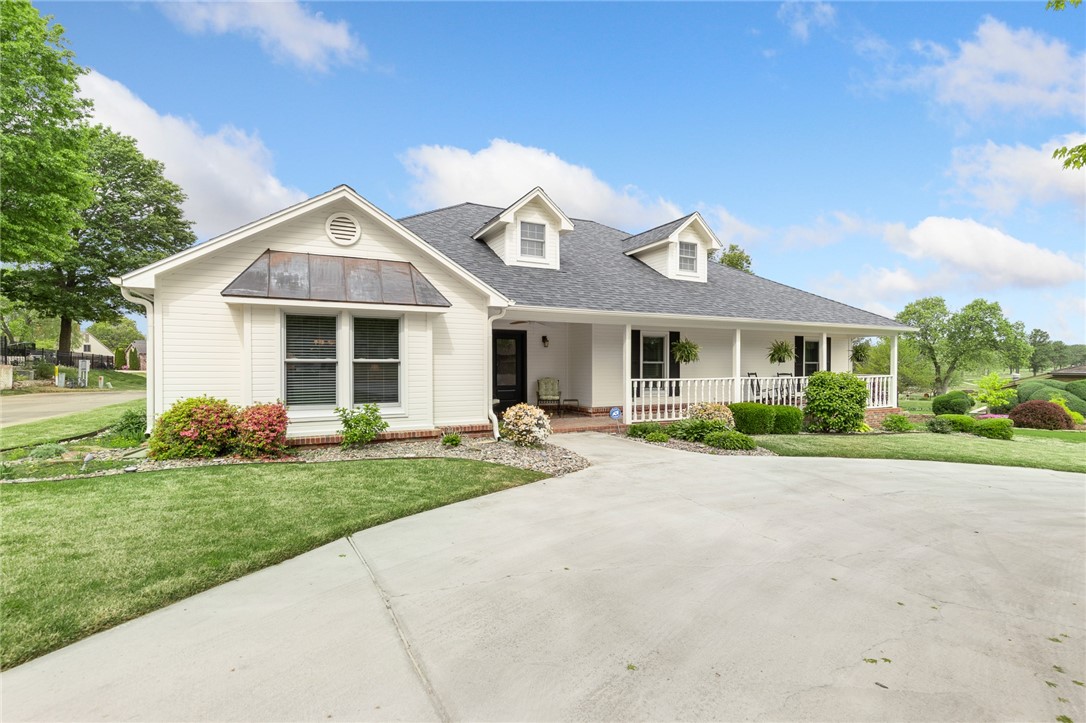 Springdale, Arkansas, 72764, United States, 4 Bedrooms Bedrooms, ,3 BathroomsBathrooms,Residential,For Sale,1804619