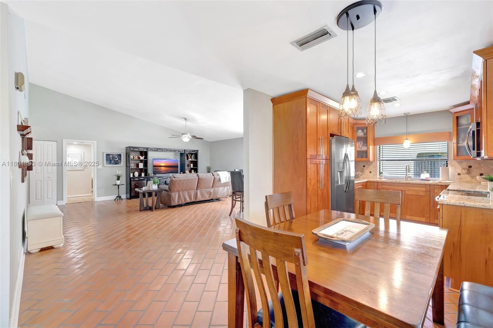Cooper City, Florida, 33026, United States, 3 Bedrooms Bedrooms, ,2 BathroomsBathrooms,Residential,For Sale,1827965