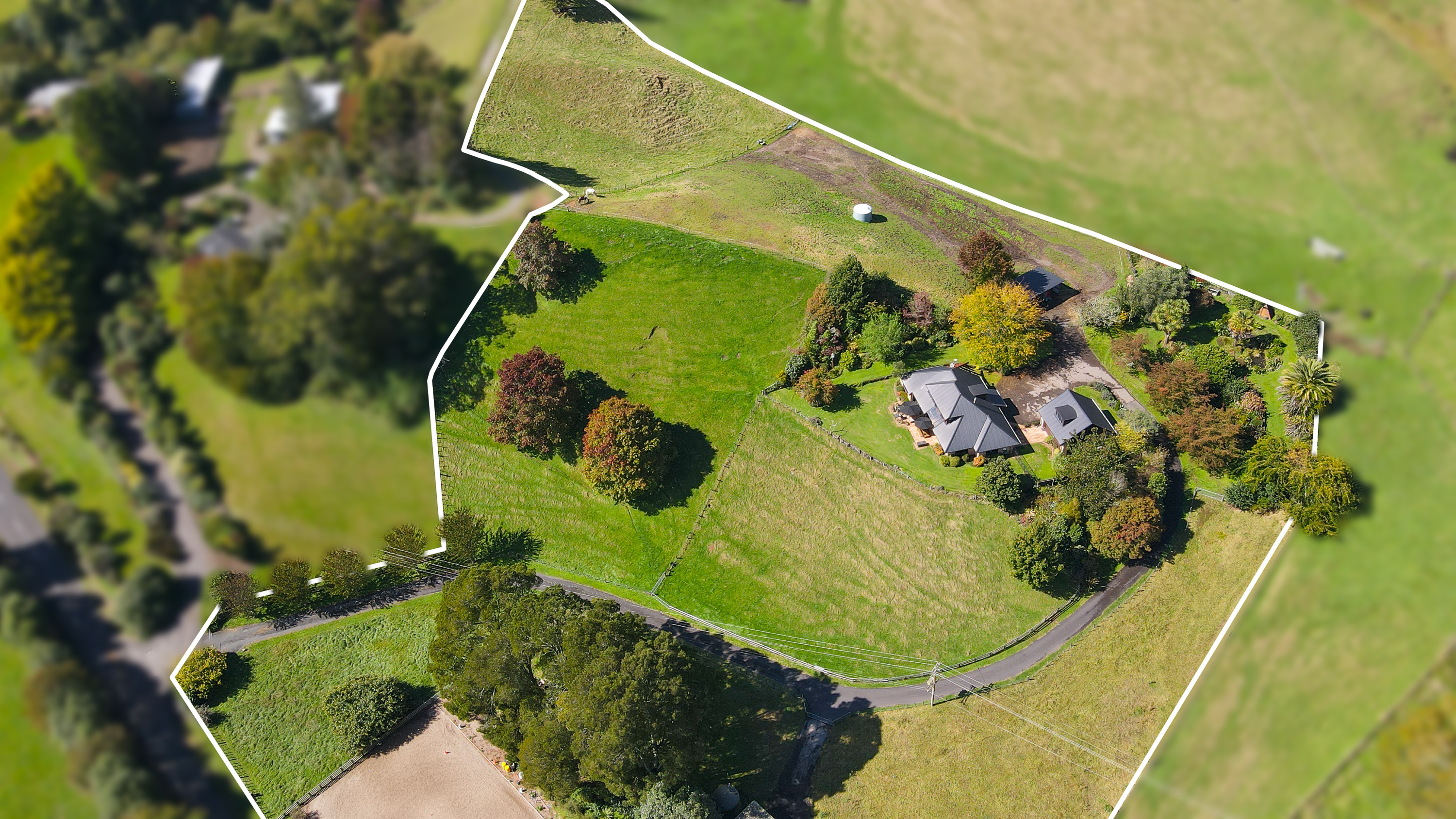  Country Charm With Equestrian Appeal - 物件實景