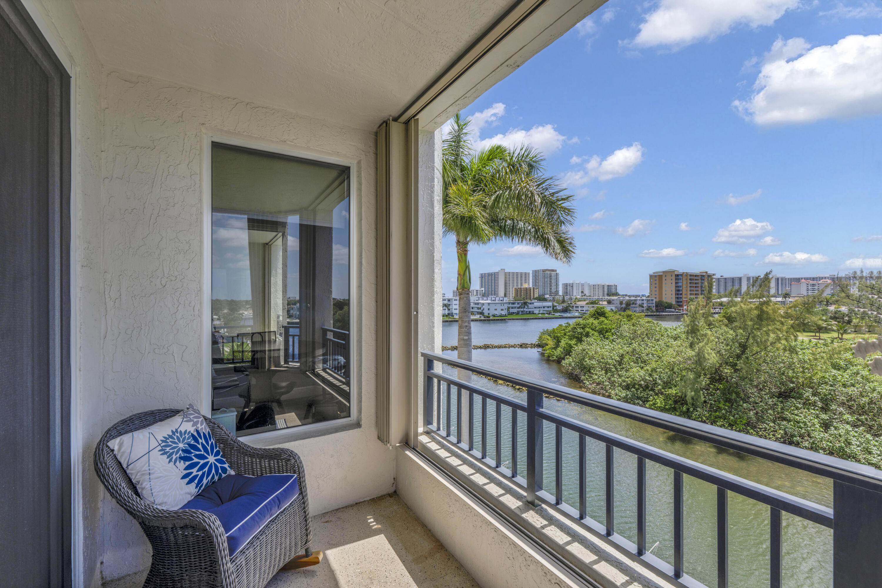Pompano Beach, Florida, 33062, United States, 3 Bedrooms Bedrooms, ,3 BathroomsBathrooms,Residential,For Sale,2037893