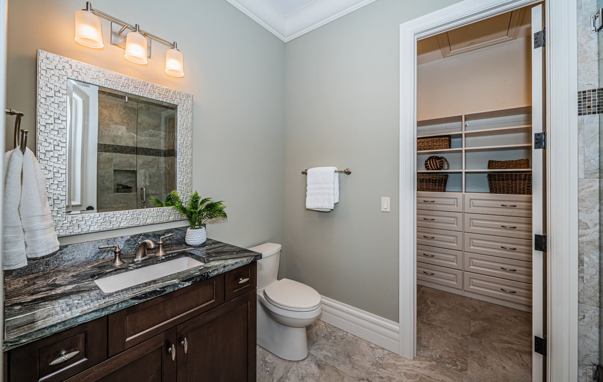 Redington Shores, Florida, 33708, United States, 5 Bedrooms Bedrooms, ,6 BathroomsBathrooms,Residential,For Sale,1921894