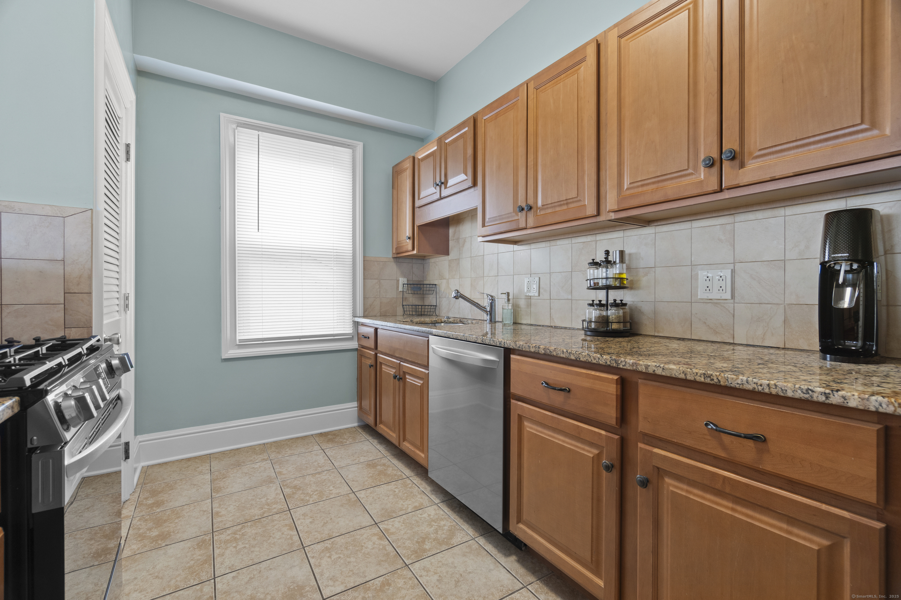 East Haven, Connecticut, 06512, United States, 4 Bedrooms Bedrooms, ,2 BathroomsBathrooms,Residential,For Sale,1939222