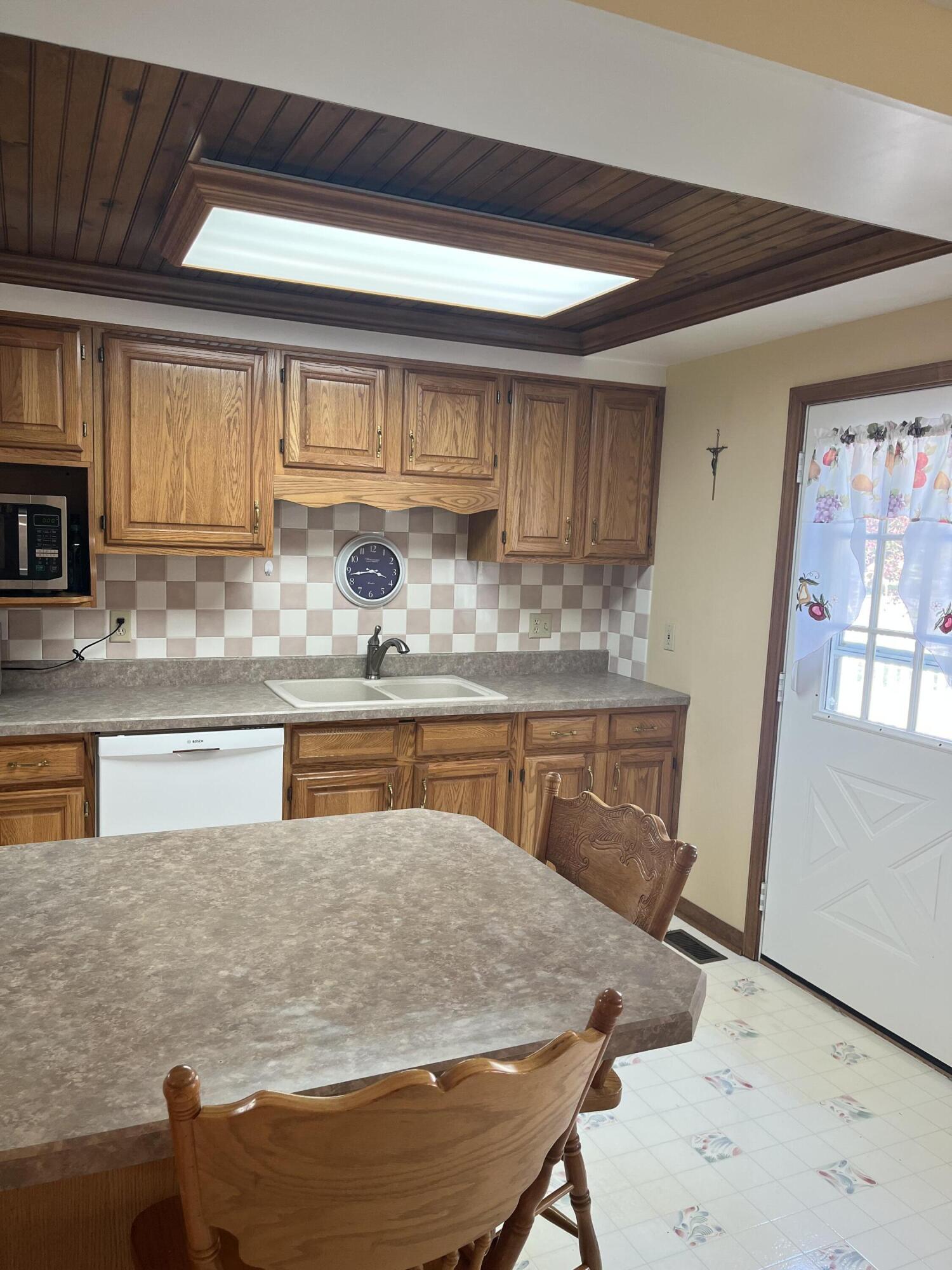 Crown Point, Indiana, 46307, United States, 3 Bedrooms Bedrooms, ,3 BathroomsBathrooms,Residential,For Sale,2040656