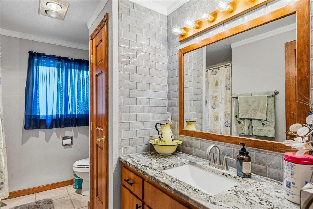 Redmond, Oregon, 97756, United States, 4 Bedrooms Bedrooms, ,2 BathroomsBathrooms,Residential,For Sale,2039824