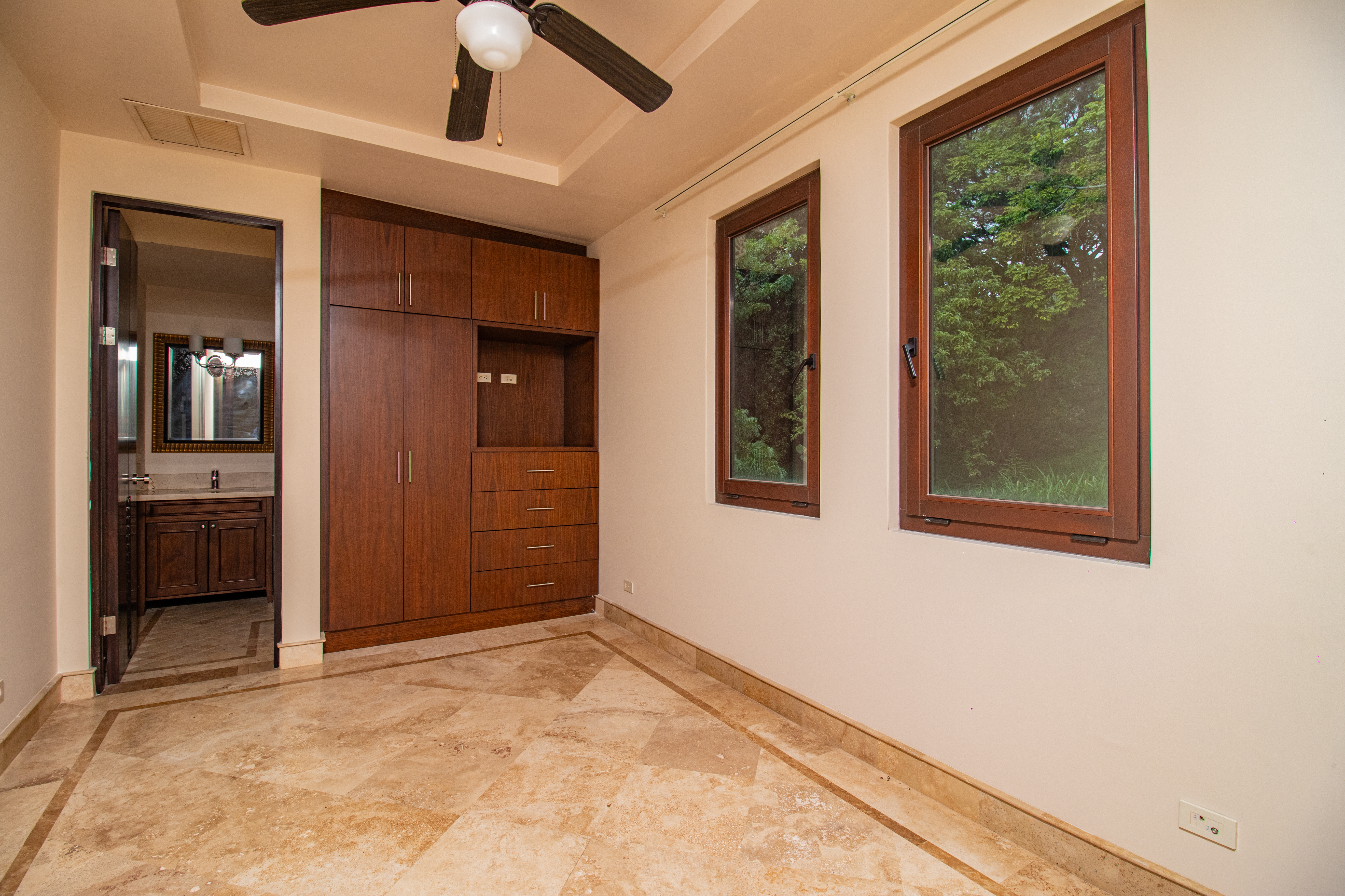 Villa Real, Pozos, Costa Rica, Pozos, San Jose, CR, 10 Bedrooms Bedrooms, ,10 BathroomsBathrooms,Residential,For Sale,Villa Real, Pozos, Costa Rica,1619802