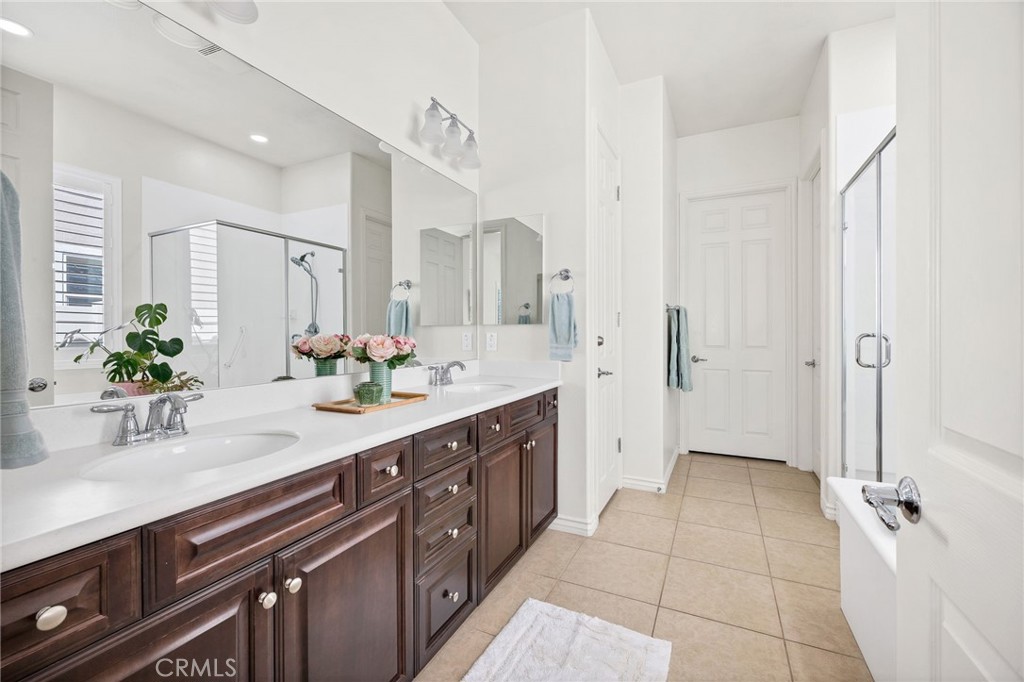 Hemet, California, 92545, United States, 2 Bedrooms Bedrooms, ,3 BathroomsBathrooms,Residential,For Sale,2034070