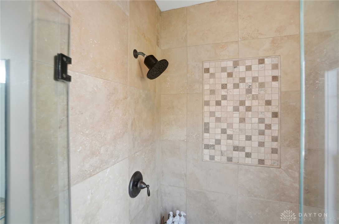 Oakwood, Ohio, 45409, United States, 3 Bedrooms Bedrooms, ,3 BathroomsBathrooms,Residential,For Sale,1991510