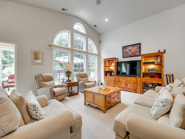 Fort Mill, South Carolina, 29708, United States, 3 Bedrooms Bedrooms, ,2 BathroomsBathrooms,Residential,For Sale,1851228