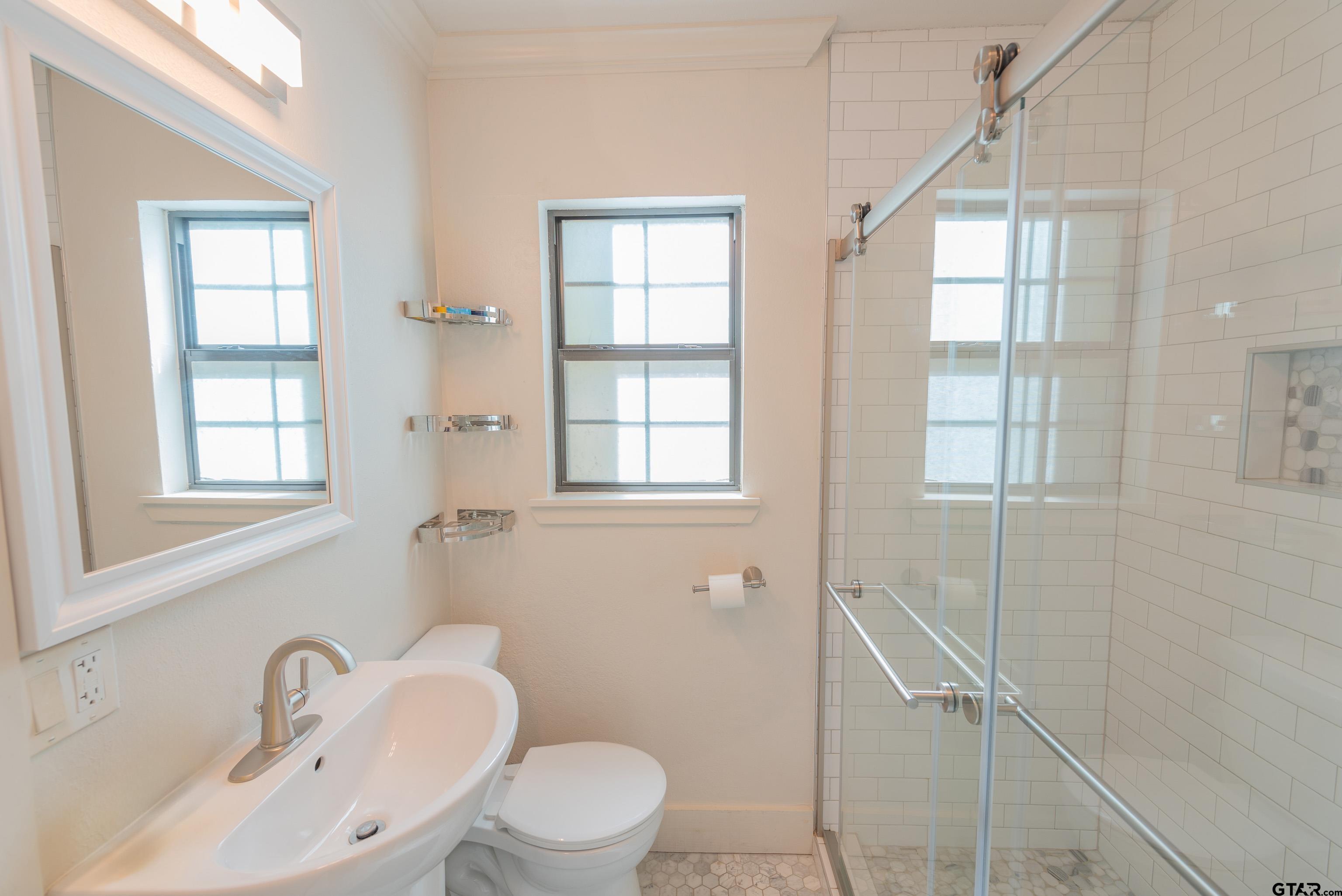 Scroggins, Texas, 75480, United States, 3 Bedrooms Bedrooms, ,2 BathroomsBathrooms,Residential,For Sale,1920372