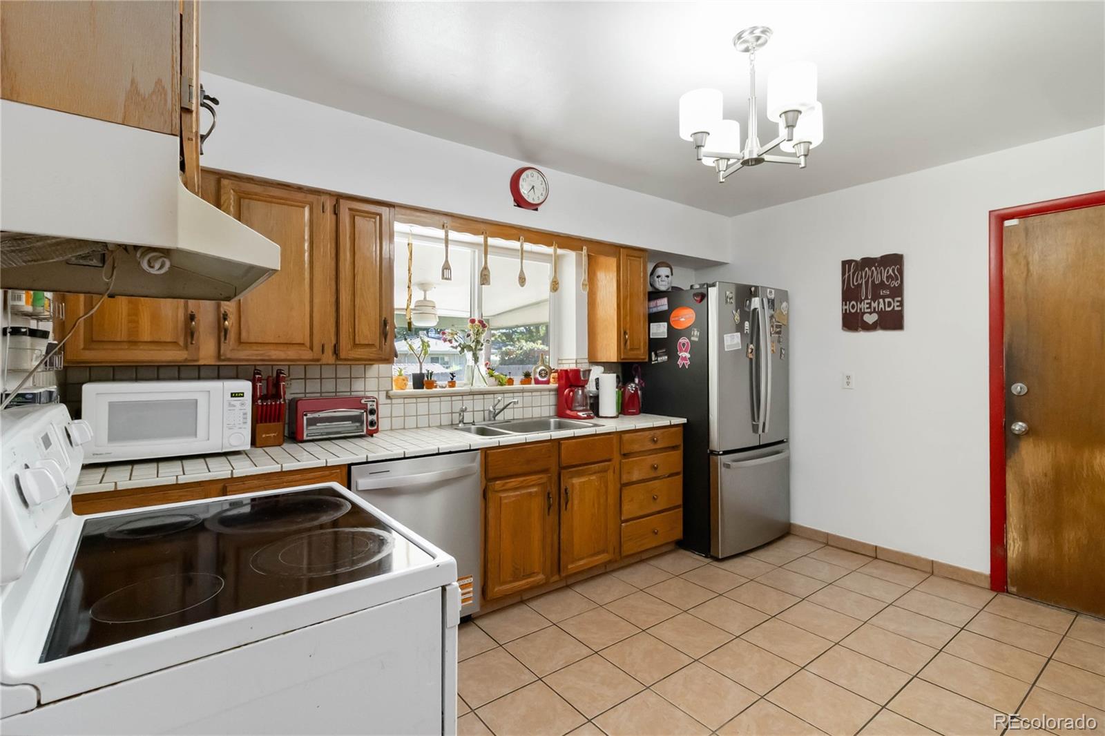 Lakewood, Colorado, 80232, United States, 3 Bedrooms Bedrooms, ,Residential,For Sale,1986086