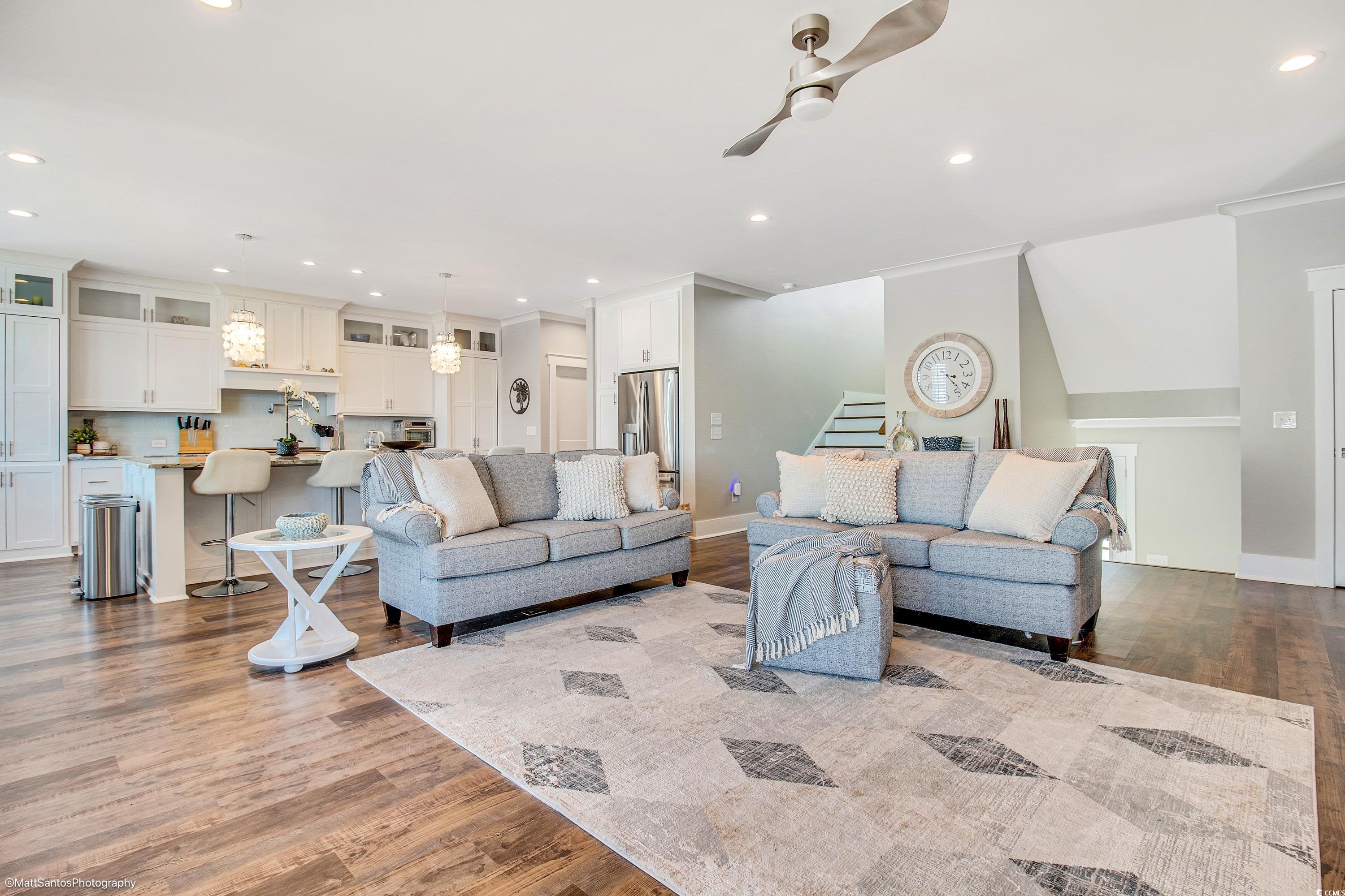 North Myrtle Beach, South Carolina, 29582, United States, 5 Bedrooms Bedrooms, ,6 BathroomsBathrooms,Residential,For Sale,1996456