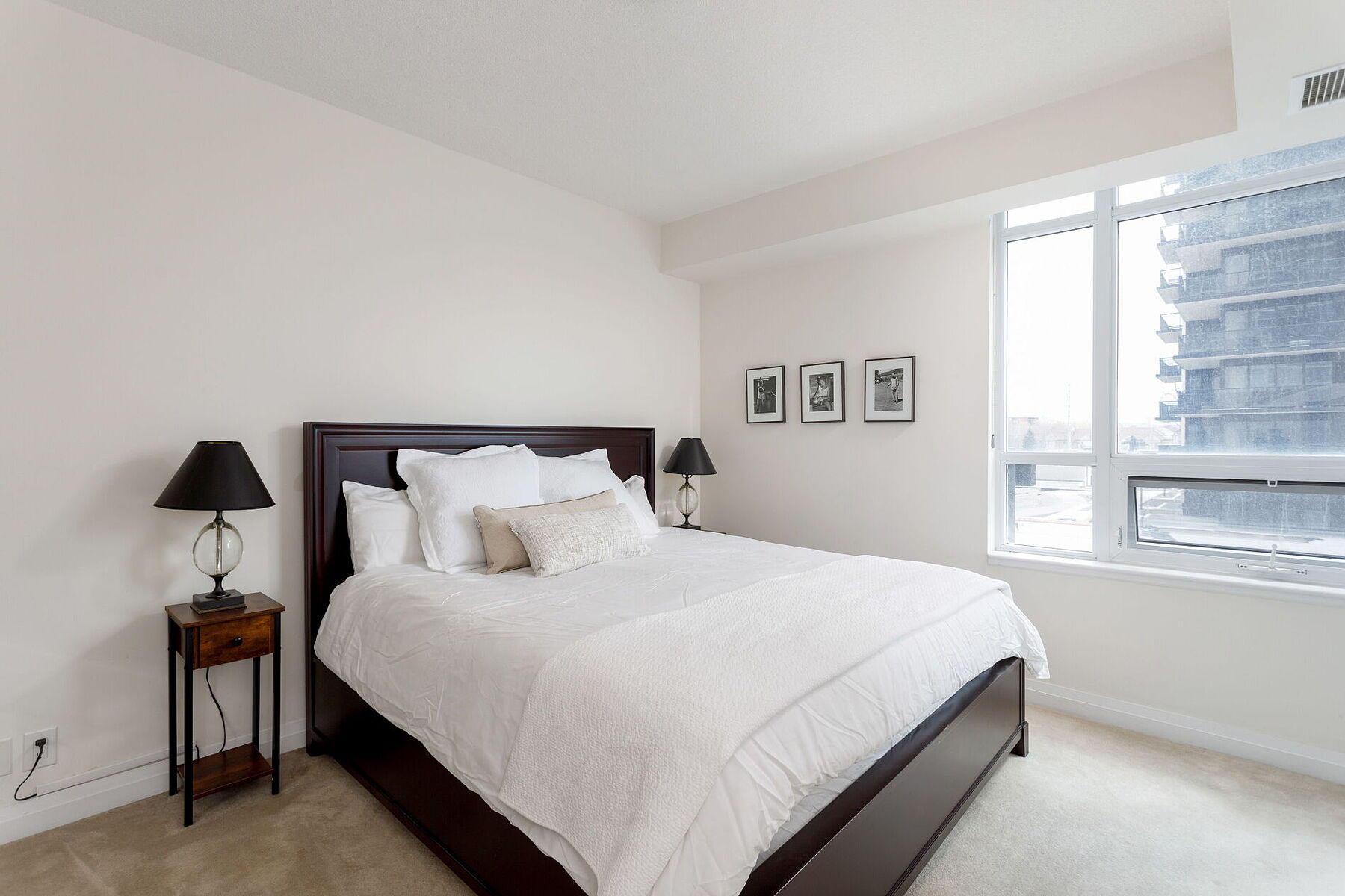  Spacious and Bright Condo - 物件實景