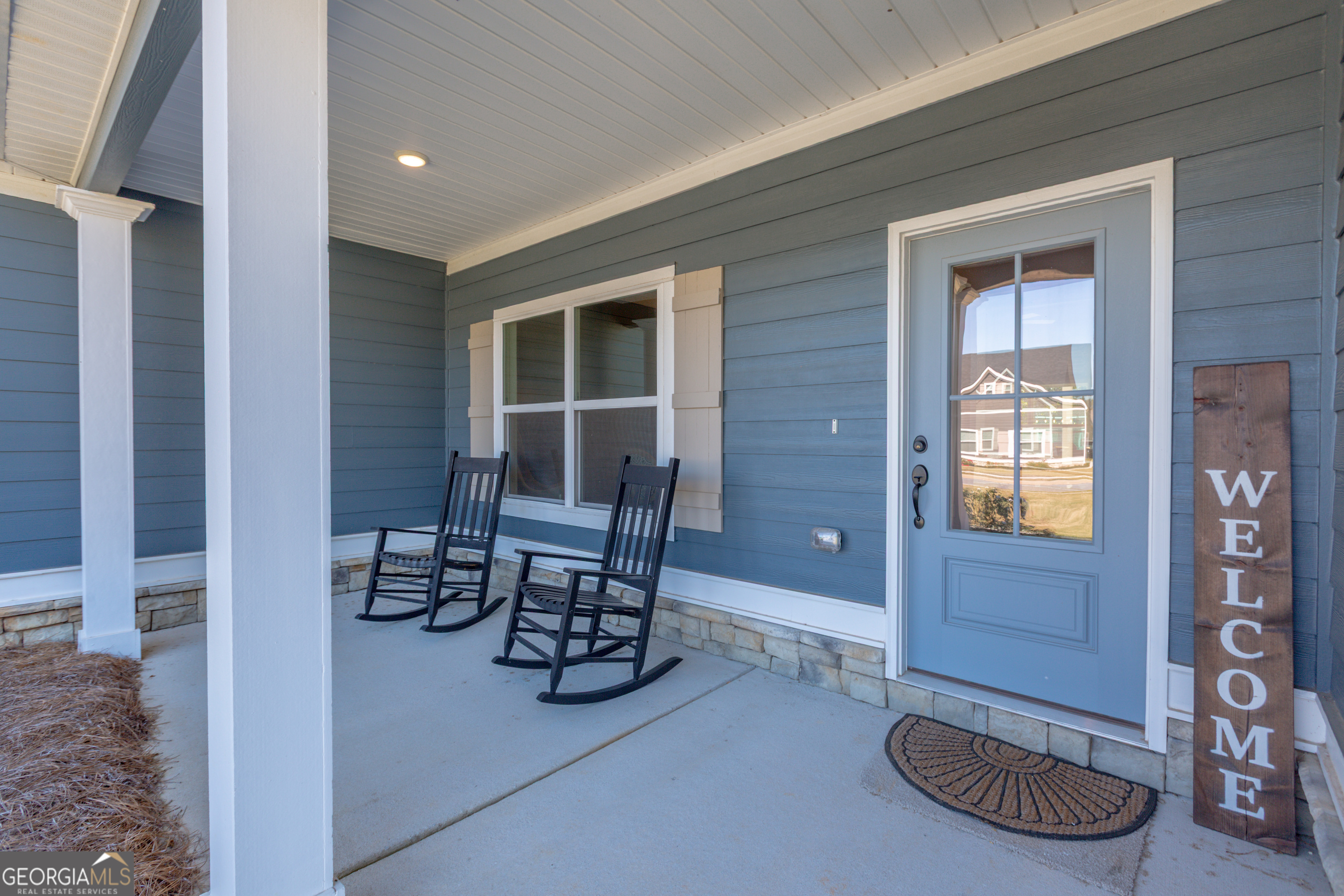 Senoia, Georgia, 30276, United States, 4 Bedrooms Bedrooms, ,3 BathroomsBathrooms,Residential,For Sale,1987770