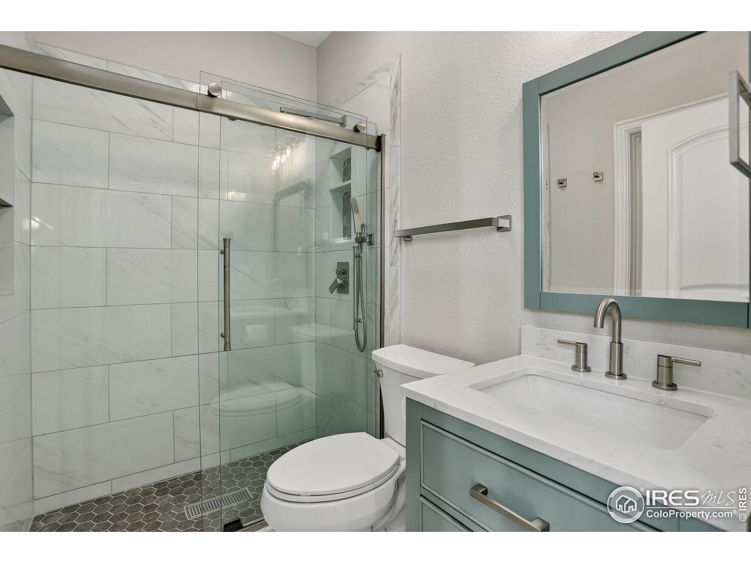 Longmont, Colorado, 80504, United States, 6 Bedrooms Bedrooms, ,2 BathroomsBathrooms,Residential,For Sale,1838026
