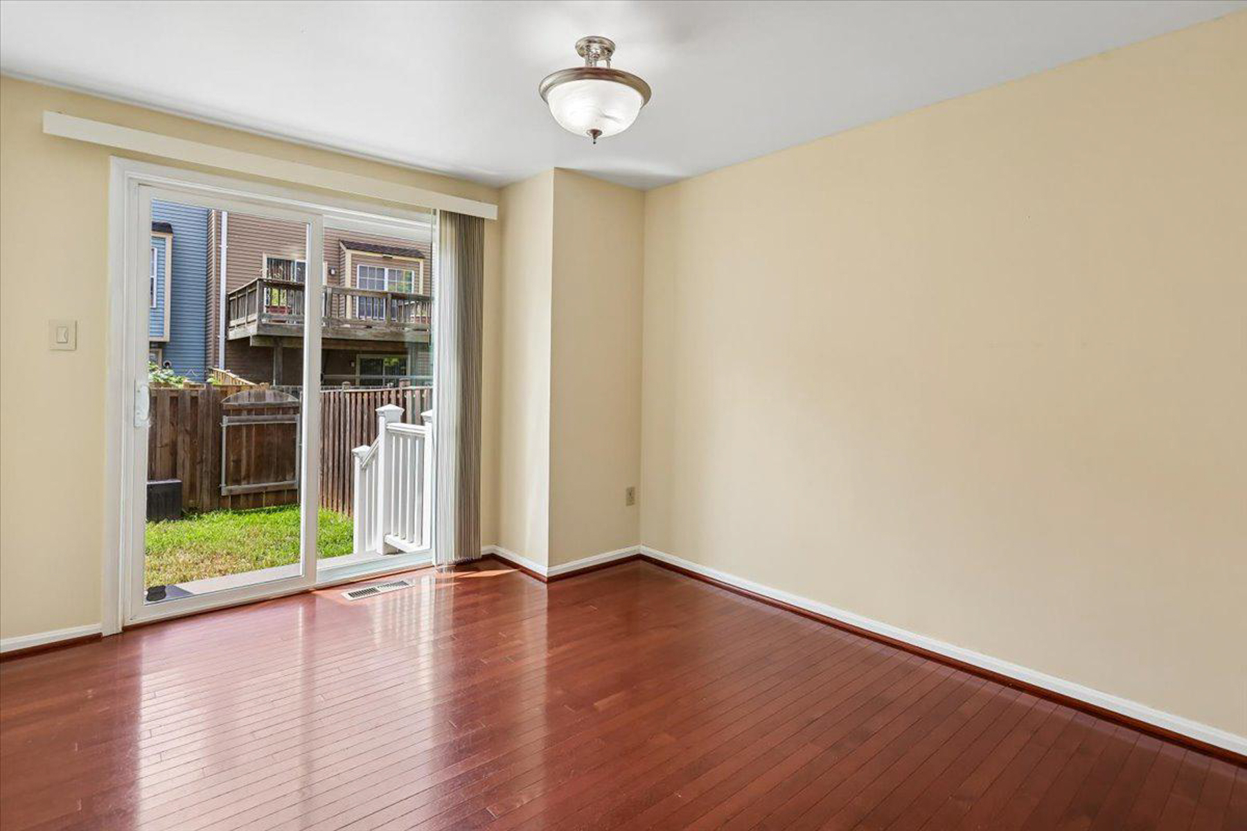  2984 Braxton Wood Court, Fairfax, VA, 22031 - 物件實景