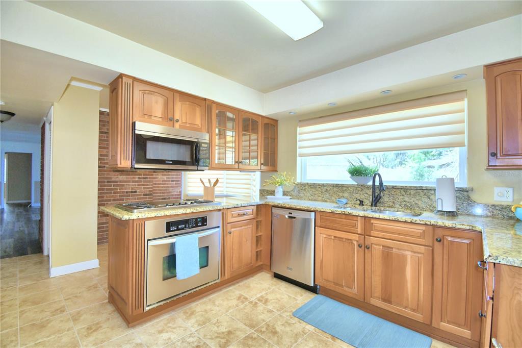 Bartow, Florida, 33830, United States, 5 Bedrooms Bedrooms, ,3 BathroomsBathrooms,Residential,For Sale,1839878