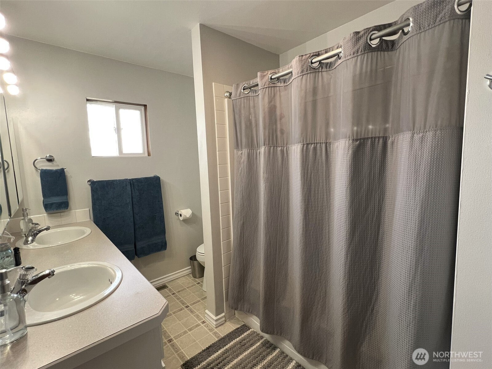 Oroville, Washington, 98844, United States, 3 Bedrooms Bedrooms, ,1 BathroomBathrooms,Residential,For Sale,2002017