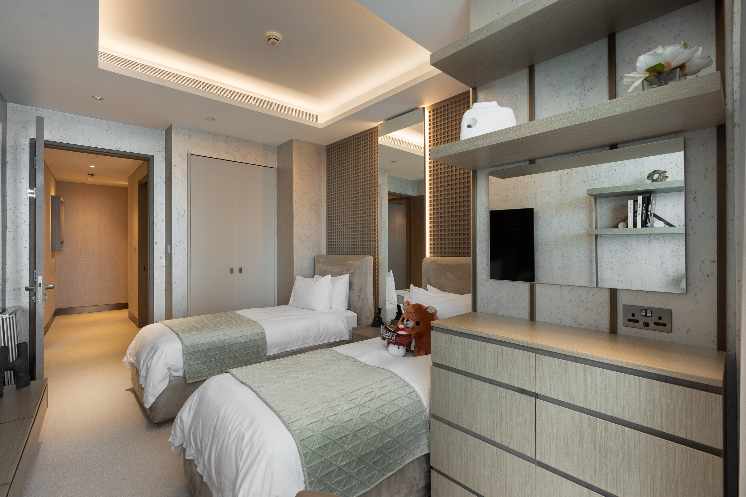  Elegant Sky View Residence in Heart of Downtown - 物件實景