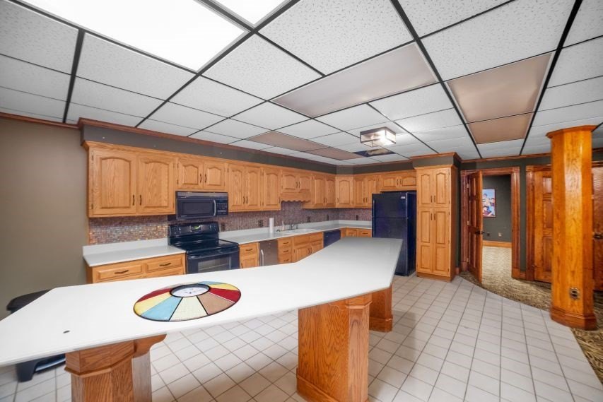 Paintsville, Kentucky, 41240, United States, 6 Bedrooms Bedrooms, ,6 BathroomsBathrooms,Residential,For Sale,1936965