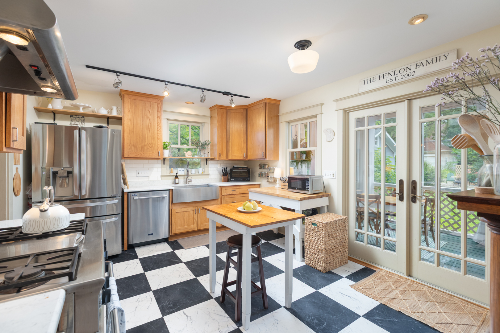 Naperville, Illinois, 60540, United States, 4 Bedrooms Bedrooms, ,4 BathroomsBathrooms,Residential,For Sale,1926208