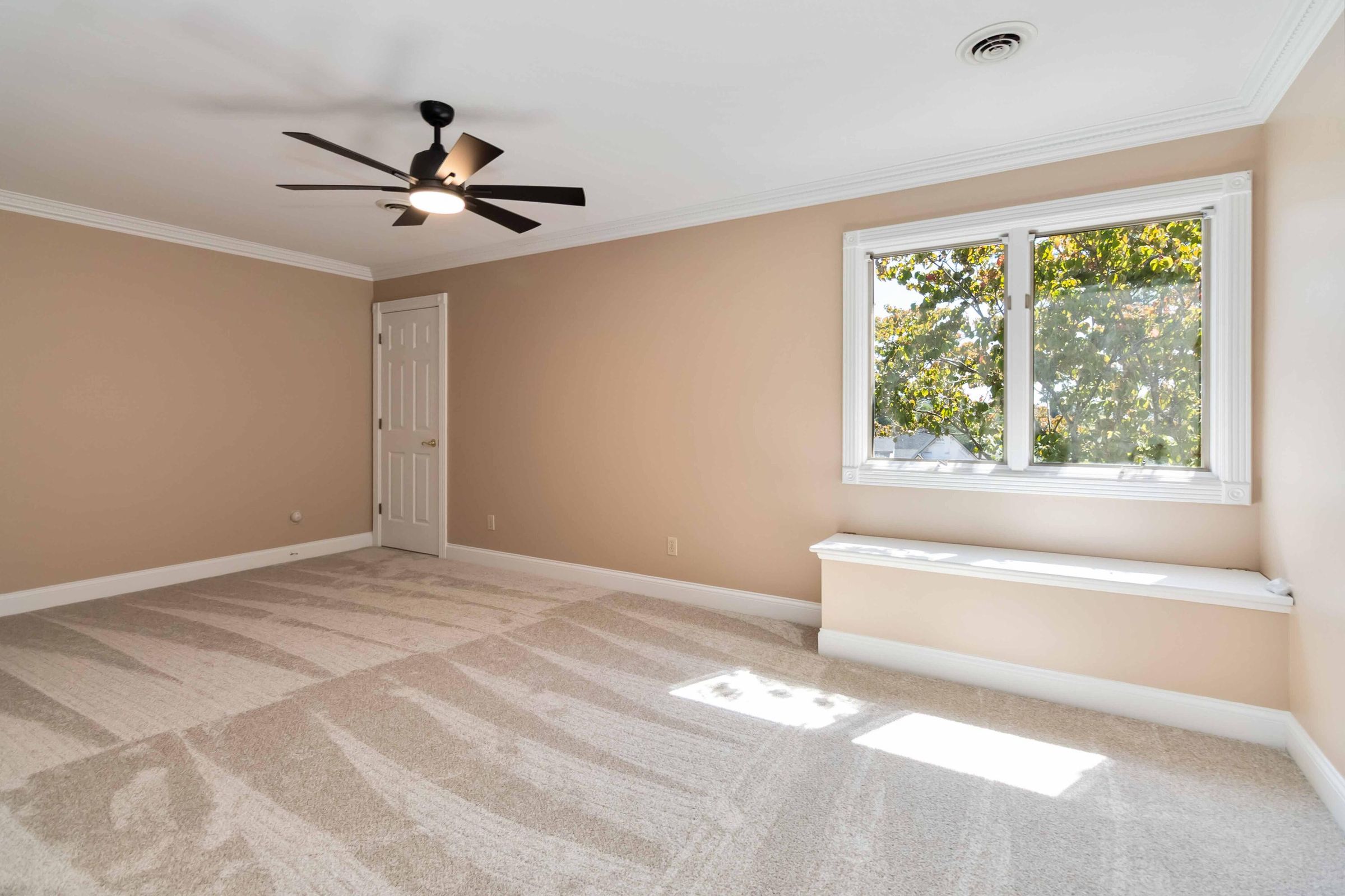 London, Kentucky, 40744, United States, 5 Bedrooms Bedrooms, ,4 BathroomsBathrooms,Residential,For Sale,2006451