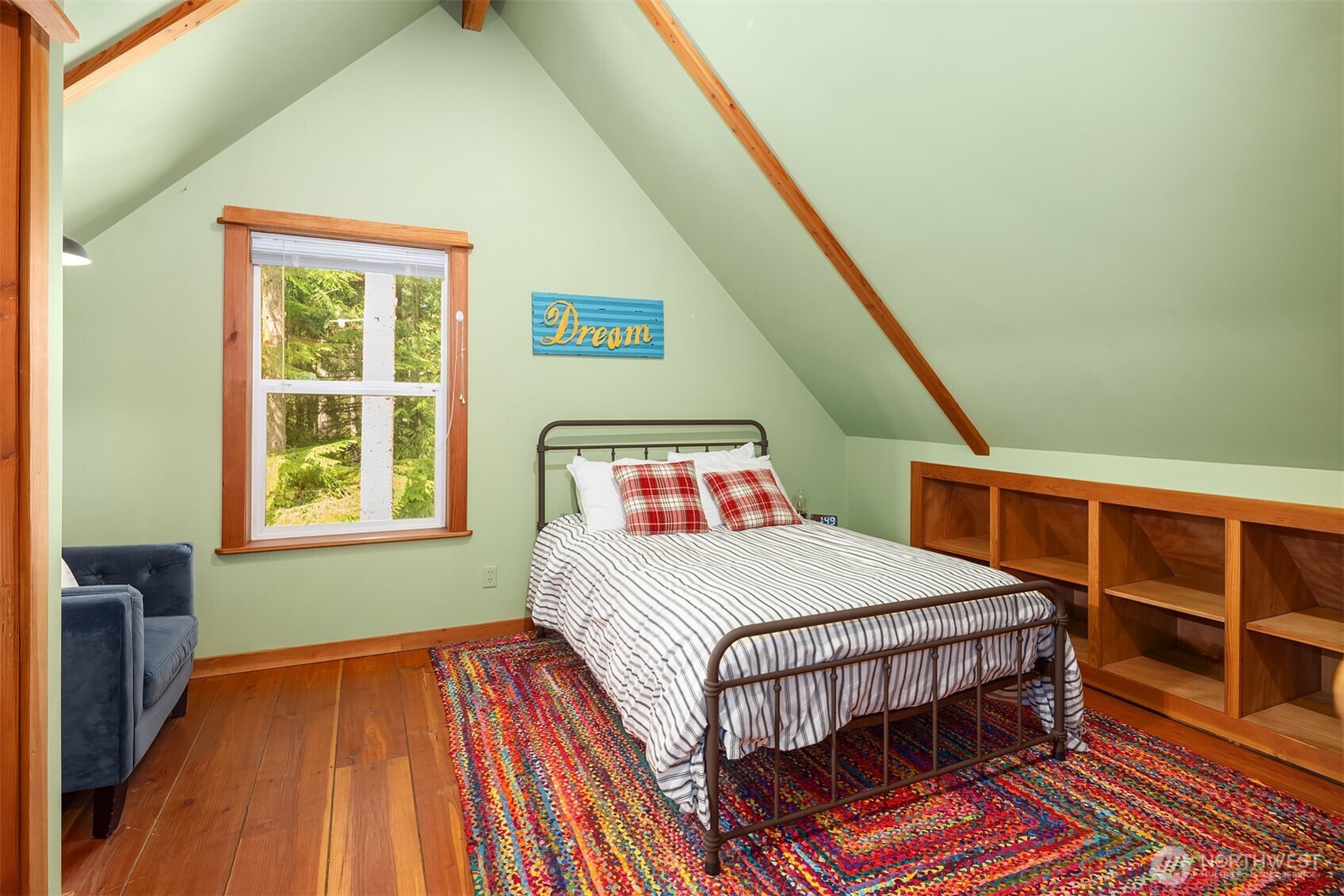 Clinton, Washington, 98236, United States, 3 Bedrooms Bedrooms, ,2 BathroomsBathrooms,Residential,For Sale,1949676