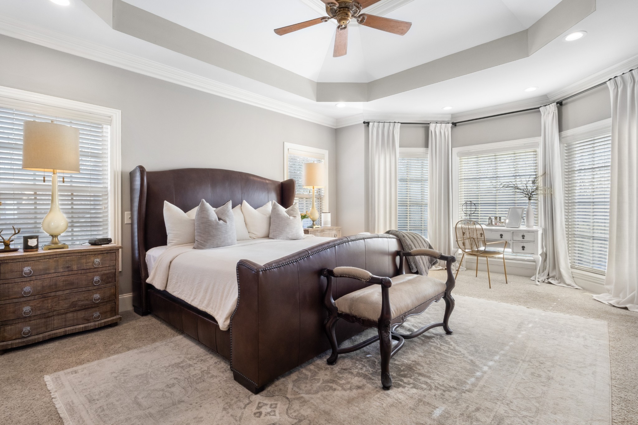 Clarksville, Tennessee, 37043, United States, 4 Bedrooms Bedrooms, ,5 BathroomsBathrooms,Residential,For Sale,1997798