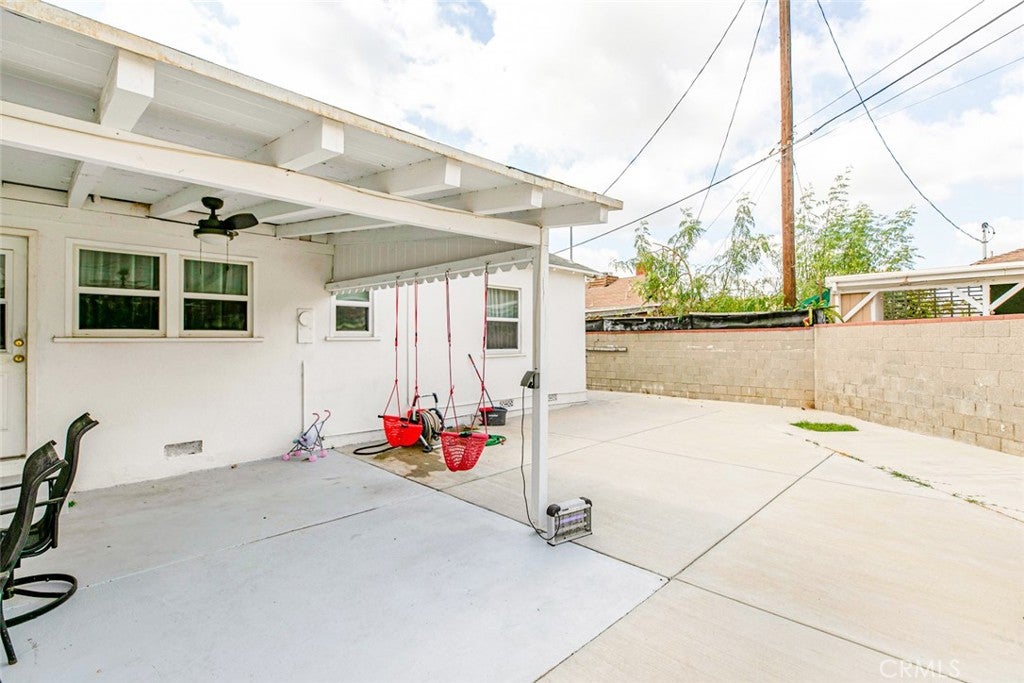 Van Nuys, California, 91402, United States, 3 Bedrooms Bedrooms, ,1 BathroomBathrooms,Residential,For Sale,1949812
